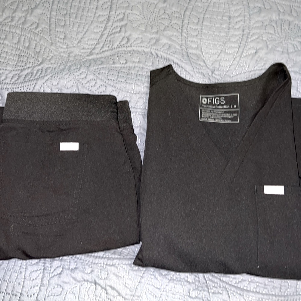 Figs Scrubs (Tall length pants!)